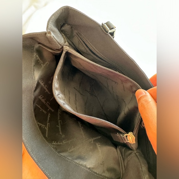 🔥Salvatore Ferragamo Womens Bag - Picture 10 of 17